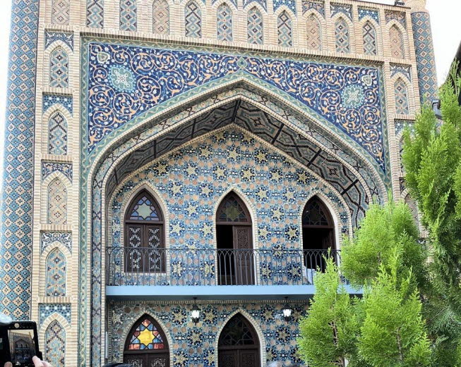 Orbeliani Badehaus, Fliesen Fassade, islamischen Stil Schwefelbder, Tiflis, Georgien