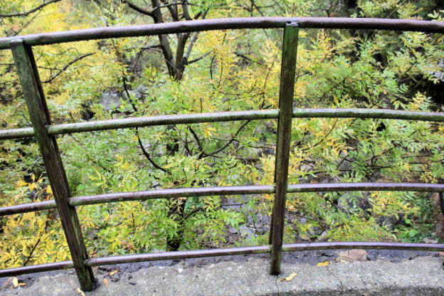 Reisen und Knipsen statt Beten und Arbeiten im Kloster Geghard in Armenien (14)